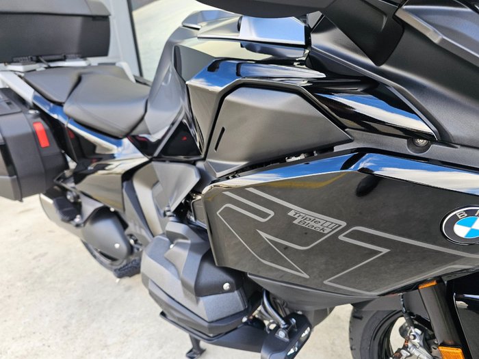 2025 BMW Motorrad R 1300 GS TRIPLE BLACK Black