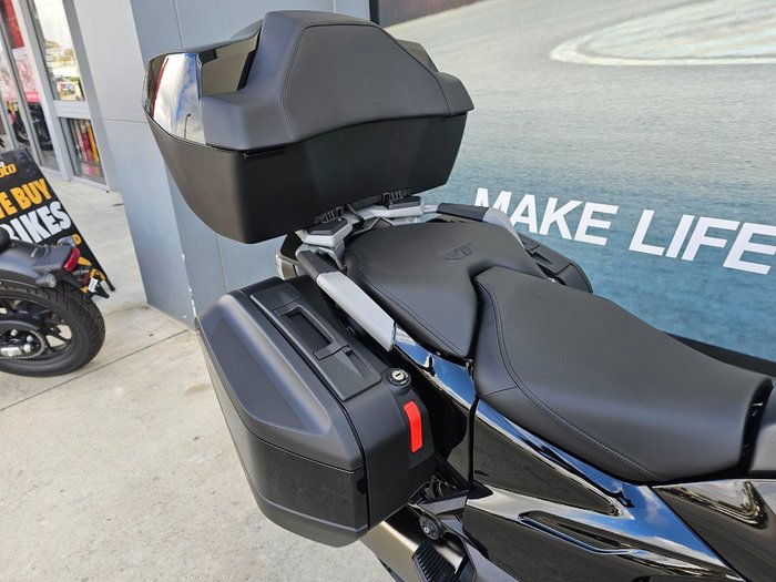 2025 BMW Motorrad R 1300 GS TRIPLE BLACK Black