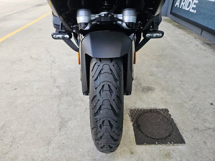 2025 BMW Motorrad R 1300 GS TRIPLE BLACK Black