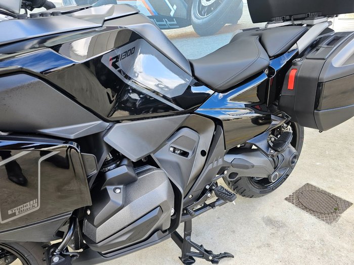 2025 BMW Motorrad R 1300 GS TRIPLE BLACK Black
