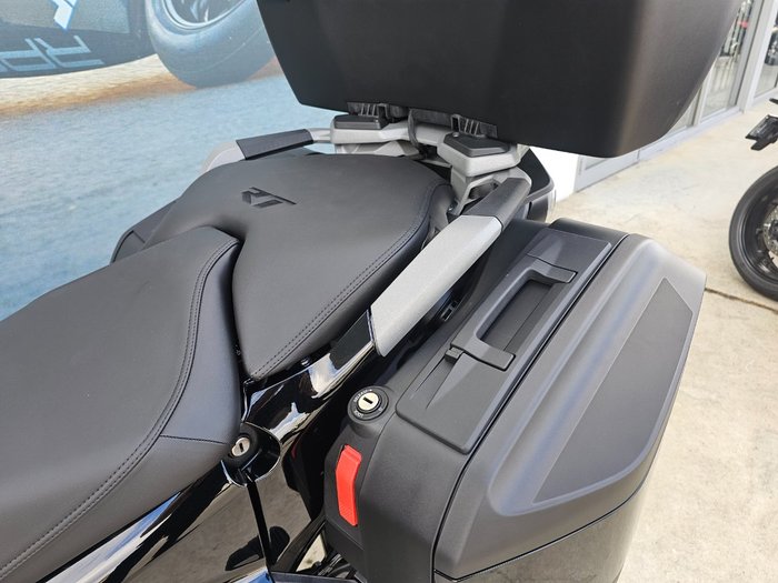 2025 BMW Motorrad R 1300 GS TRIPLE BLACK Black