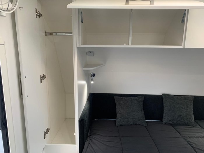 2018 New Age Caravans Manta Ray Mr19er