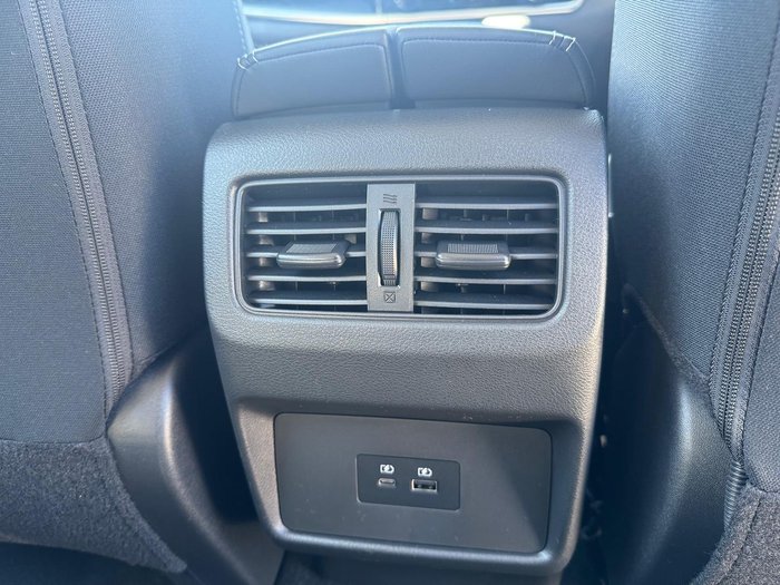 2025 Nissan X-TRAIL ST