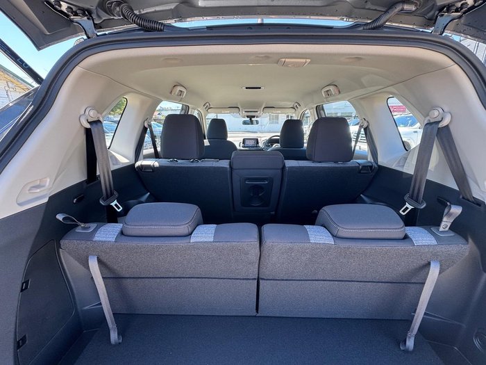 2025 Nissan X-TRAIL ST