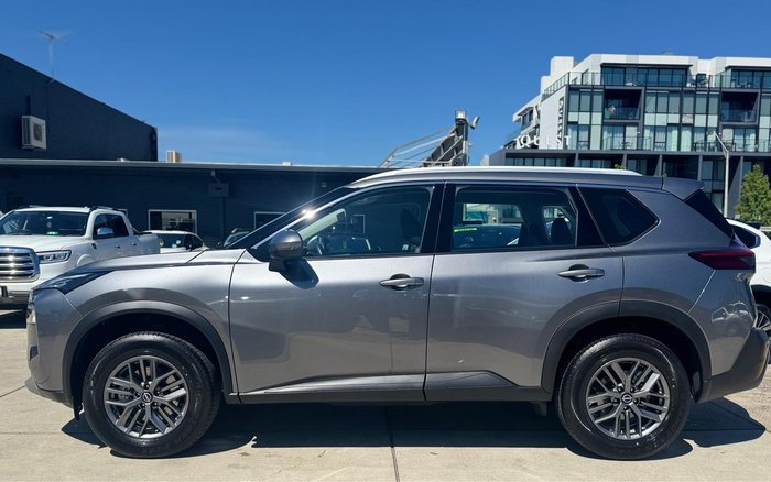 2025 Nissan X-TRAIL ST