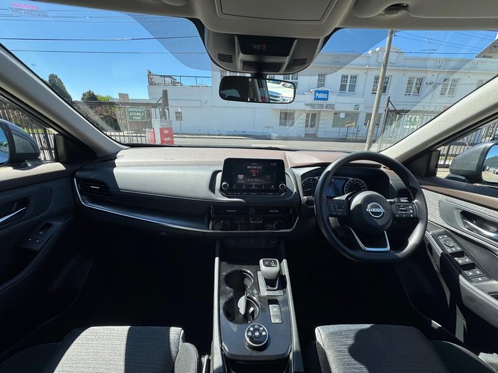 2025 Nissan X-TRAIL ST