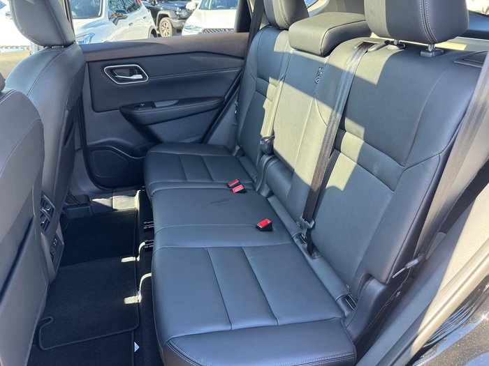 2025 Nissan X-TRAIL Ti