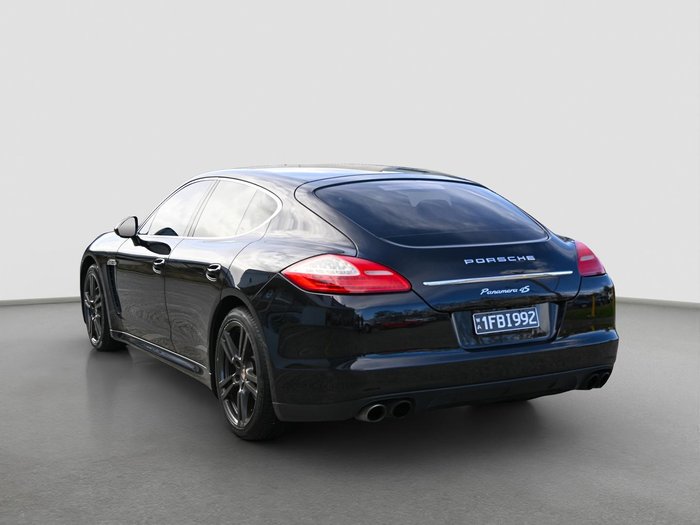 2010 Porsche Panamera 4S