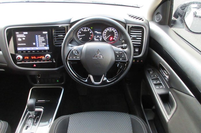 2021 Mitsubishi Outlander ES