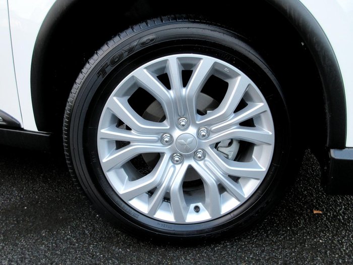 2021 Mitsubishi Outlander ES