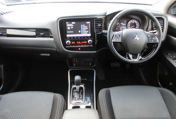 2021 Mitsubishi Outlander ES