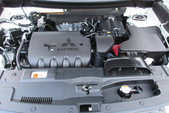 2021 Mitsubishi Outlander ES
