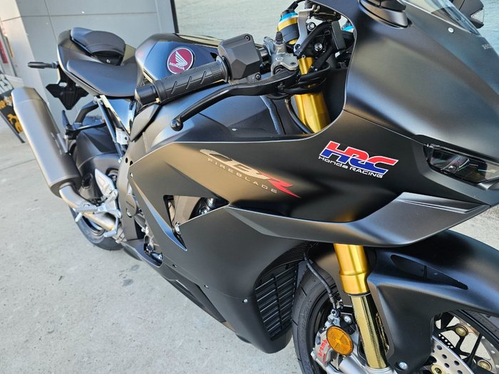 2024 Honda CBR1000RR-R SP (FIREBLADE) ABS Black