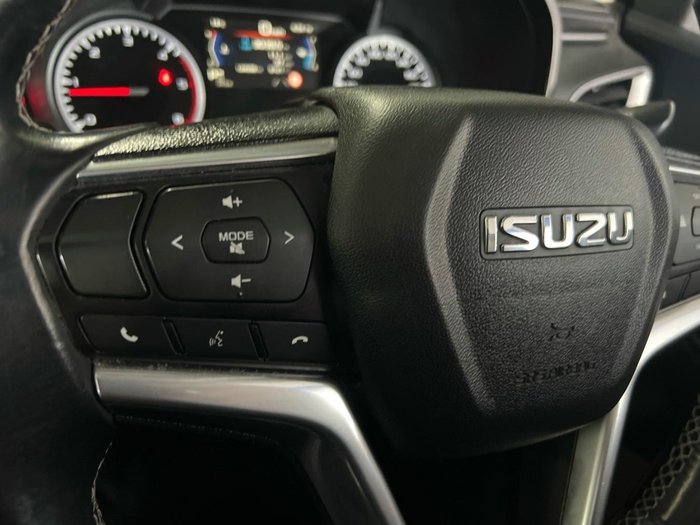 2021 Isuzu D-MAX LS-U