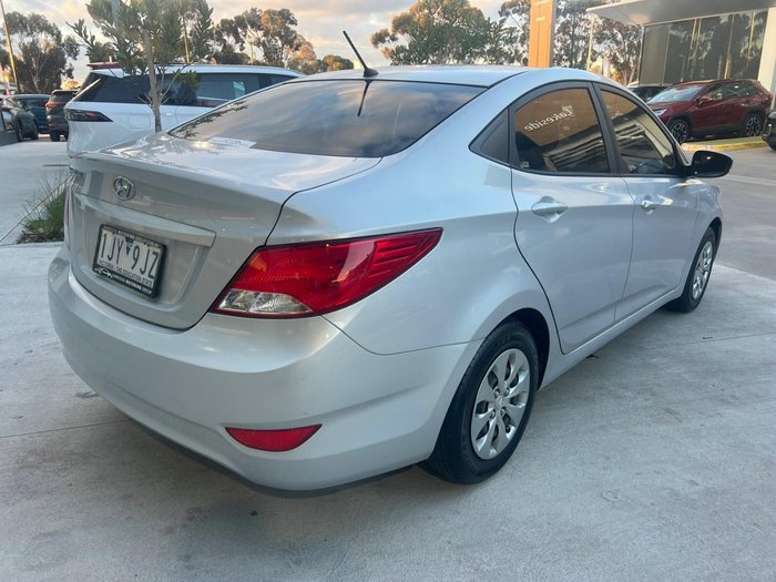 2016 Hyundai Accent Active