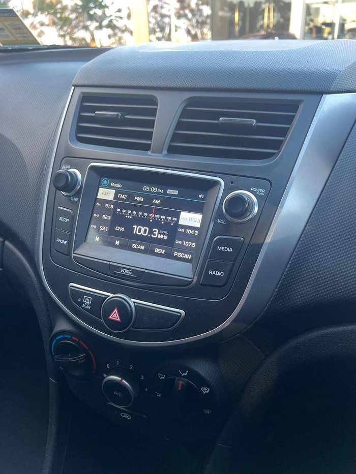 2016 Hyundai Accent Active