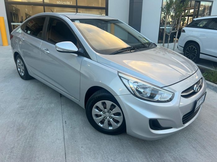 2016 Hyundai Accent Active