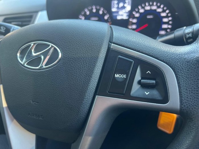 2016 Hyundai Accent Active