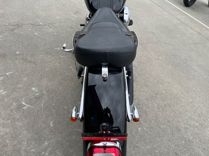 2005 HARLEY-DAVIDSON FLSTC HERITAGE SOFTAIL CLASSIC Black