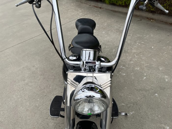 2005 HARLEY-DAVIDSON FLSTC HERITAGE SOFTAIL CLASSIC Black