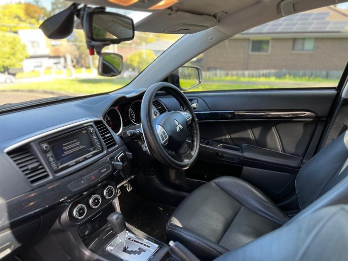 2014 Mitsubishi Lancer XLS