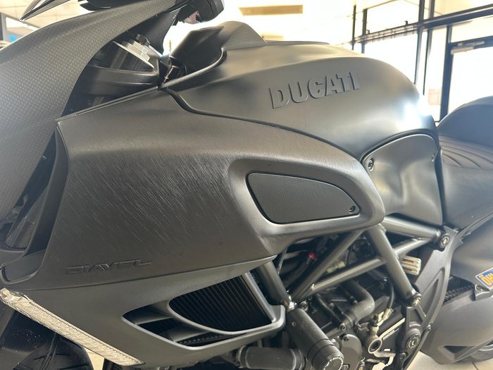 2013 Ducati Diavel Diavel Black