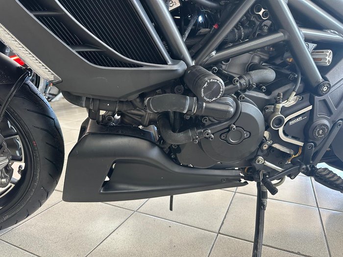 2013 Ducati Diavel Diavel Black