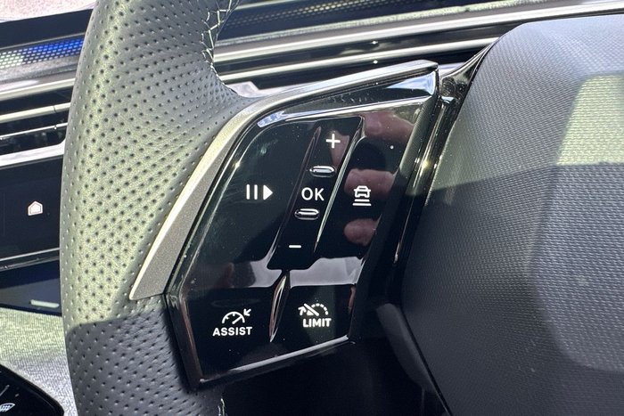 2024 Peugeot 3008 GT Premium Hybrid
