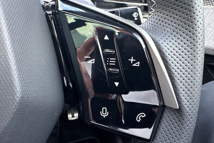 2024 Peugeot 3008 GT Premium Hybrid