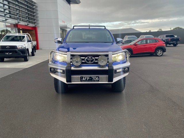2015 Toyota HiLux SR5