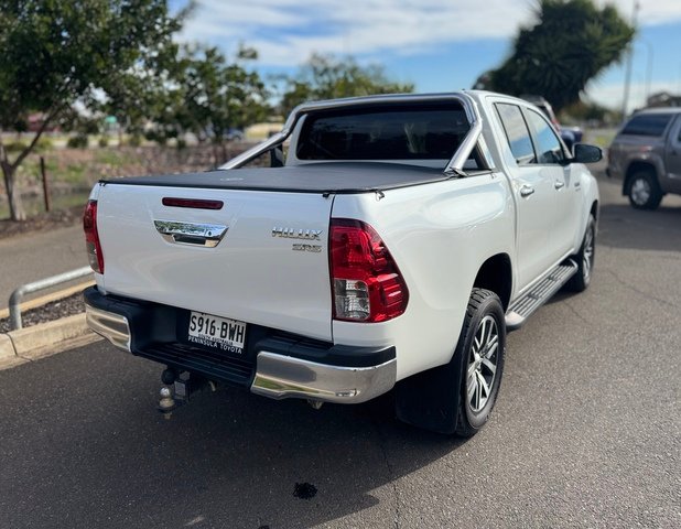 2018 TOYOTA HILUX