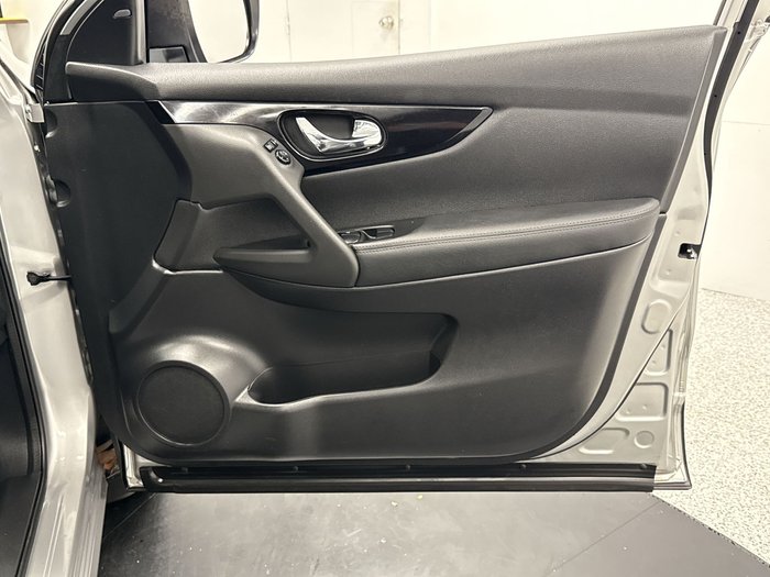 2016 Nissan QASHQAI Ti