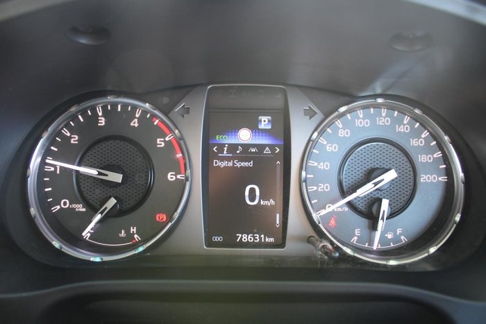 2022 Toyota Hilux SR
