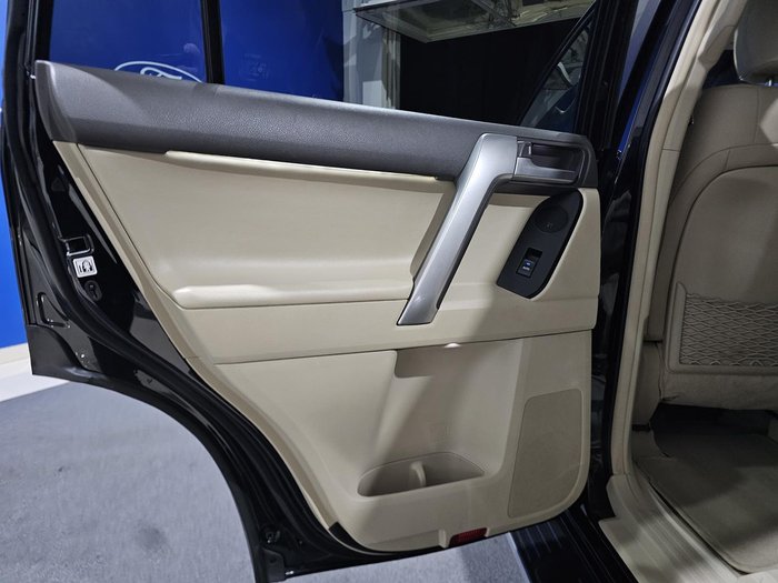 2021 Toyota Landcruiser Prado VX