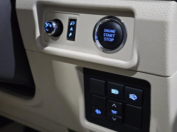 2021 Toyota Landcruiser Prado VX