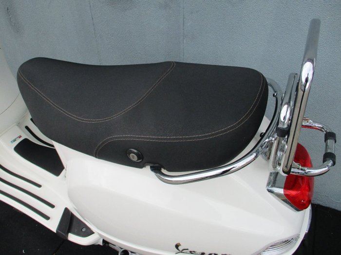 2012 VESPA LX 125 White