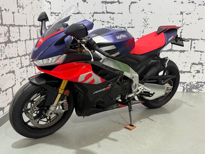 2021 Aprilia RSV4 1100 Factory RSV4
