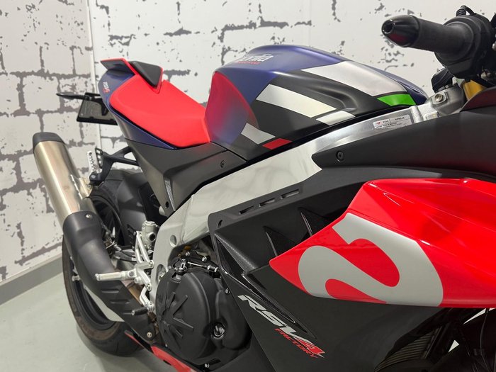 2021 Aprilia RSV4 1100 Factory RSV4