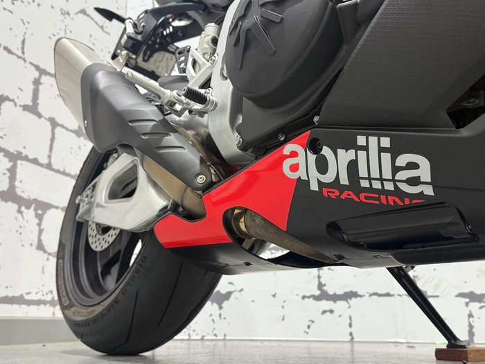 2021 Aprilia RSV4 1100 Factory RSV4