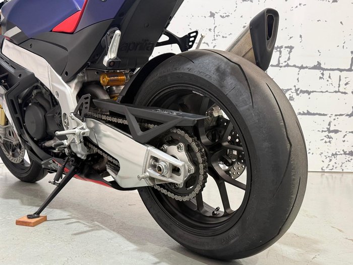 2021 Aprilia RSV4 1100 Factory RSV4