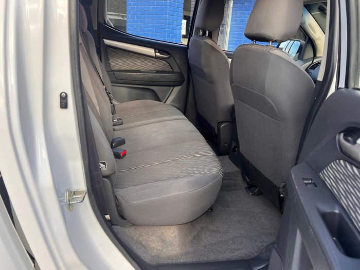 2014 Holden Colorado LS RG MY15 4x2 Summit White