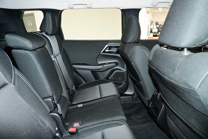 2024 Mitsubishi Outlander LS