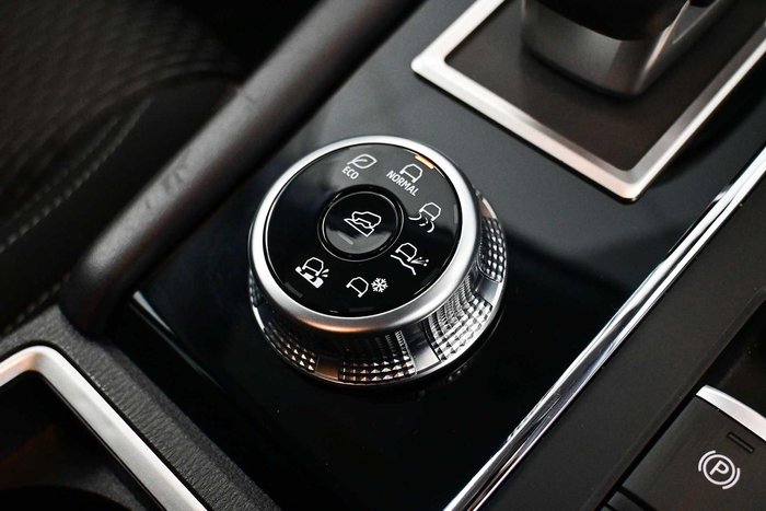 2024 Mitsubishi Outlander LS