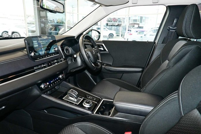 2024 Mitsubishi Outlander LS