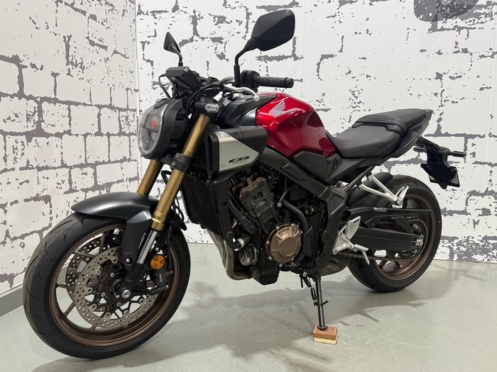 2024 Honda CB650R CB Red