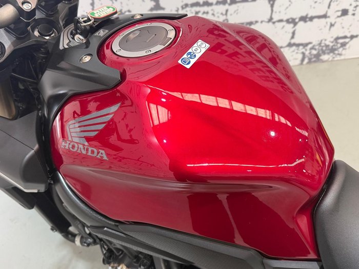 2024 Honda CB650R CB Red