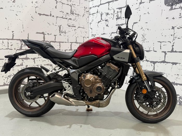 2024 Honda CB650R CB Red