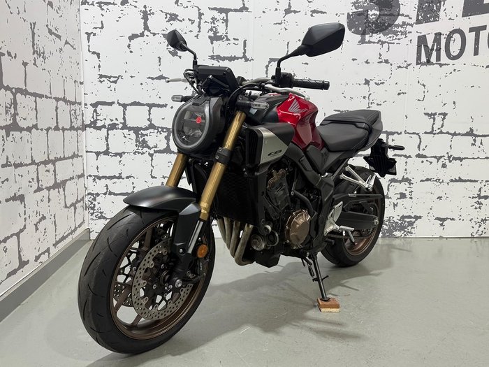 2024 Honda CB650R CB Red