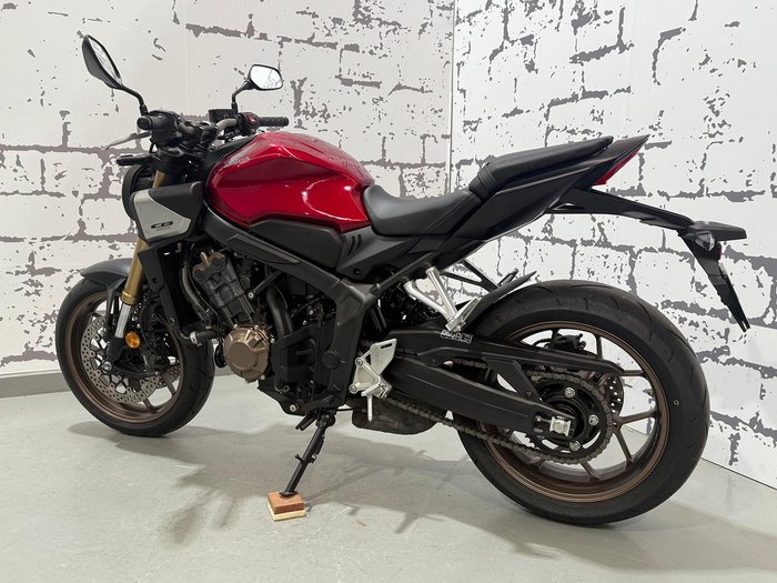 2024 Honda CB650R CB Red
