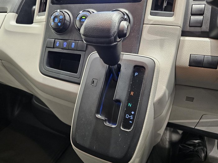 2019 Toyota Hiace 